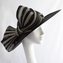 220307 Black parasisal upsweep with a jinsin striped bow 